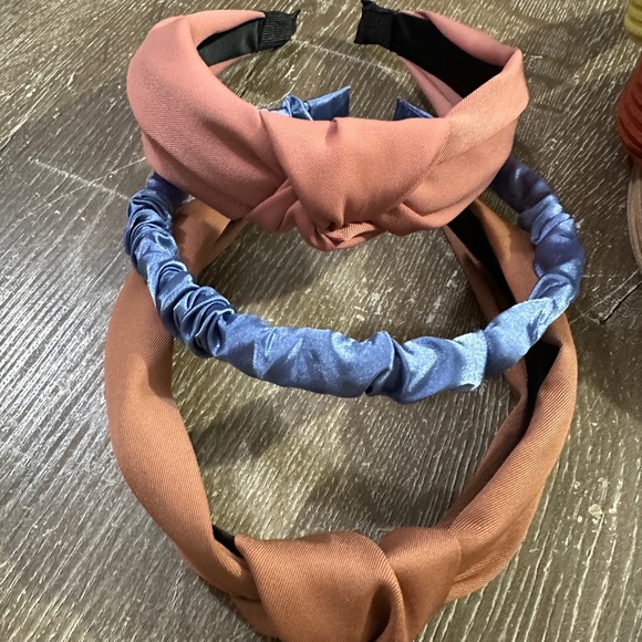 Set of 6 Knotted Headbands in Assorted Colors - Picture 3 of 3